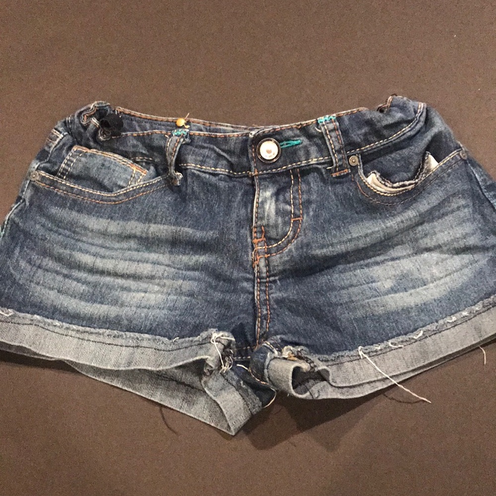 Girls adjustable waist jean shorts
